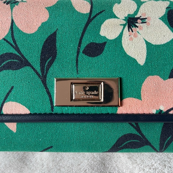 kate spade Lucia Large Slim Flap Wallet - Picture 3 of 5